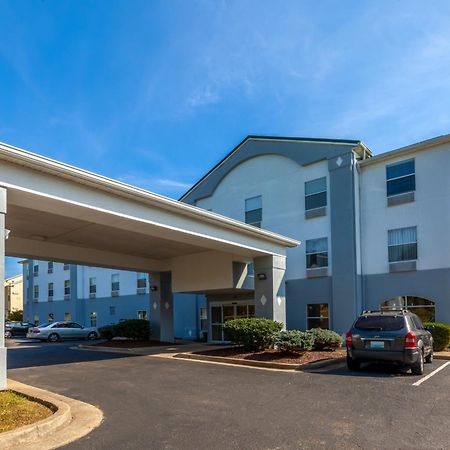 Super 8 by Wyndham La Grange KY Hotel Bagian luar foto